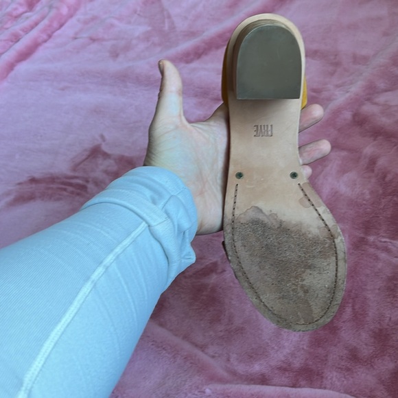 Frye Mustard Heels SIZE 10 - Picture 4 of 12